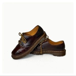 US Size 7 Men’s UK 6 Dr. Martens Shoes 222RE